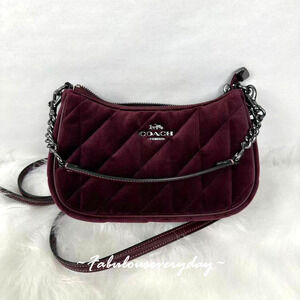 Coach Teri Shoulder Bag Crossbody in Velvet With Quilting CCW70 Qb/Burgundy New